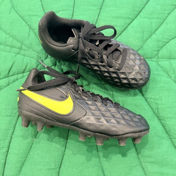 Nike Tiempo Toddler 10C Black Soccer Cleats - Picture 1 of 9